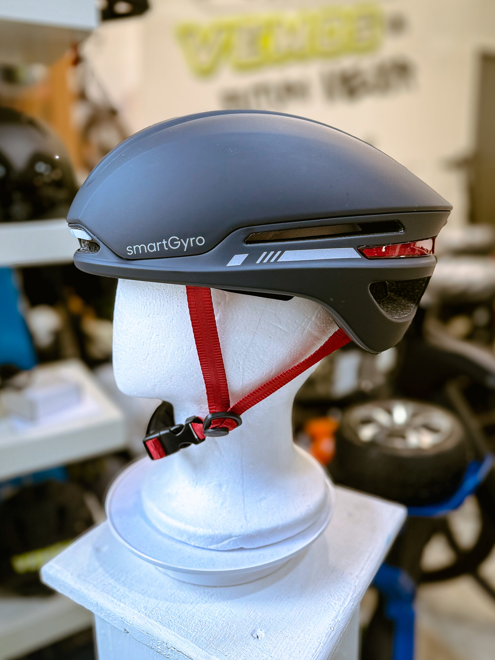 SmartGyro Smart Helmet 2 | Casco inteligente con luces LED, sensor de impacto y carga USB-C - Imagen 2