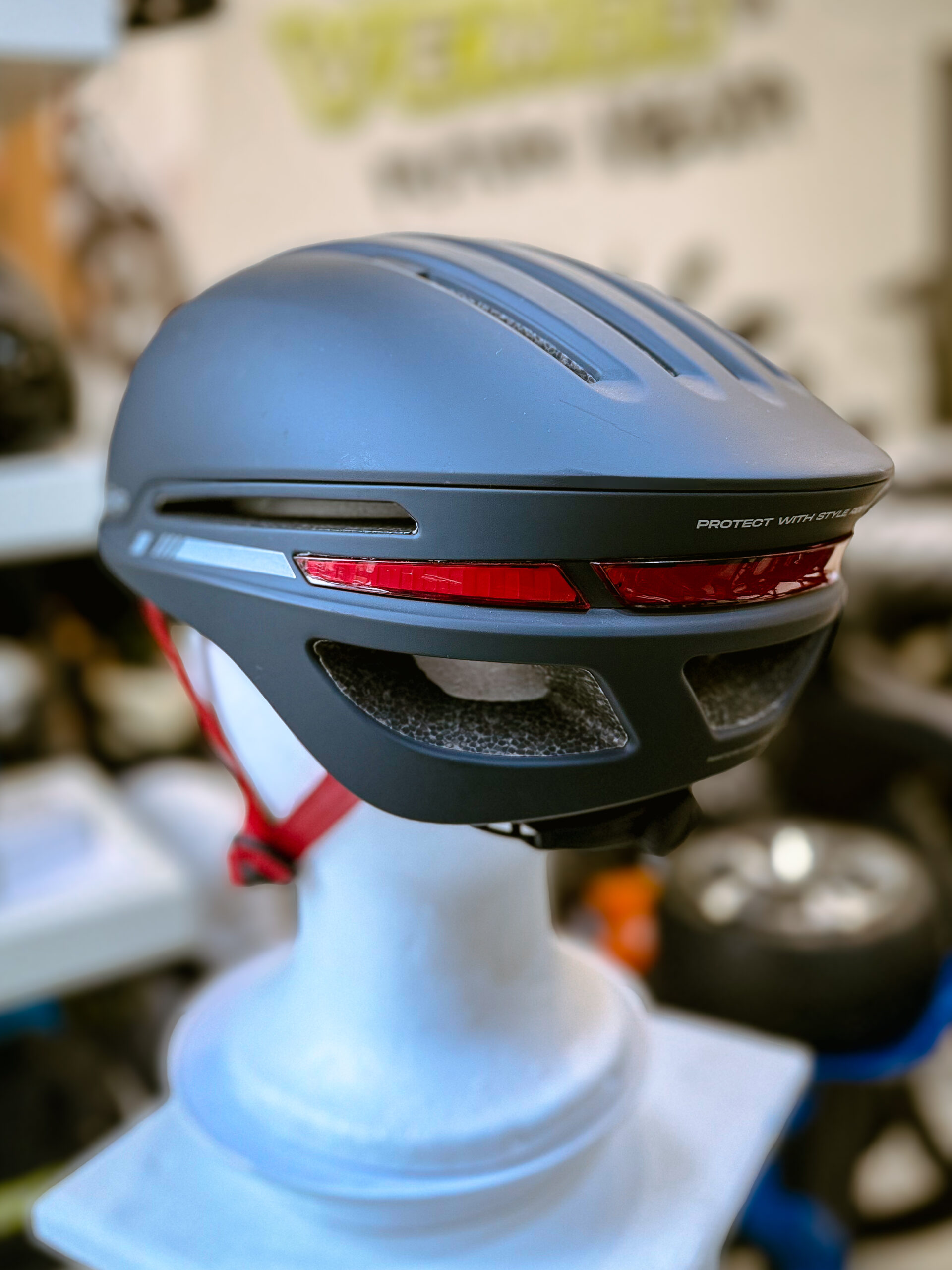 SmartGyro Smart Helmet 2 | Casco inteligente con luces LED, sensor de impacto y carga USB-C - Imagen 3